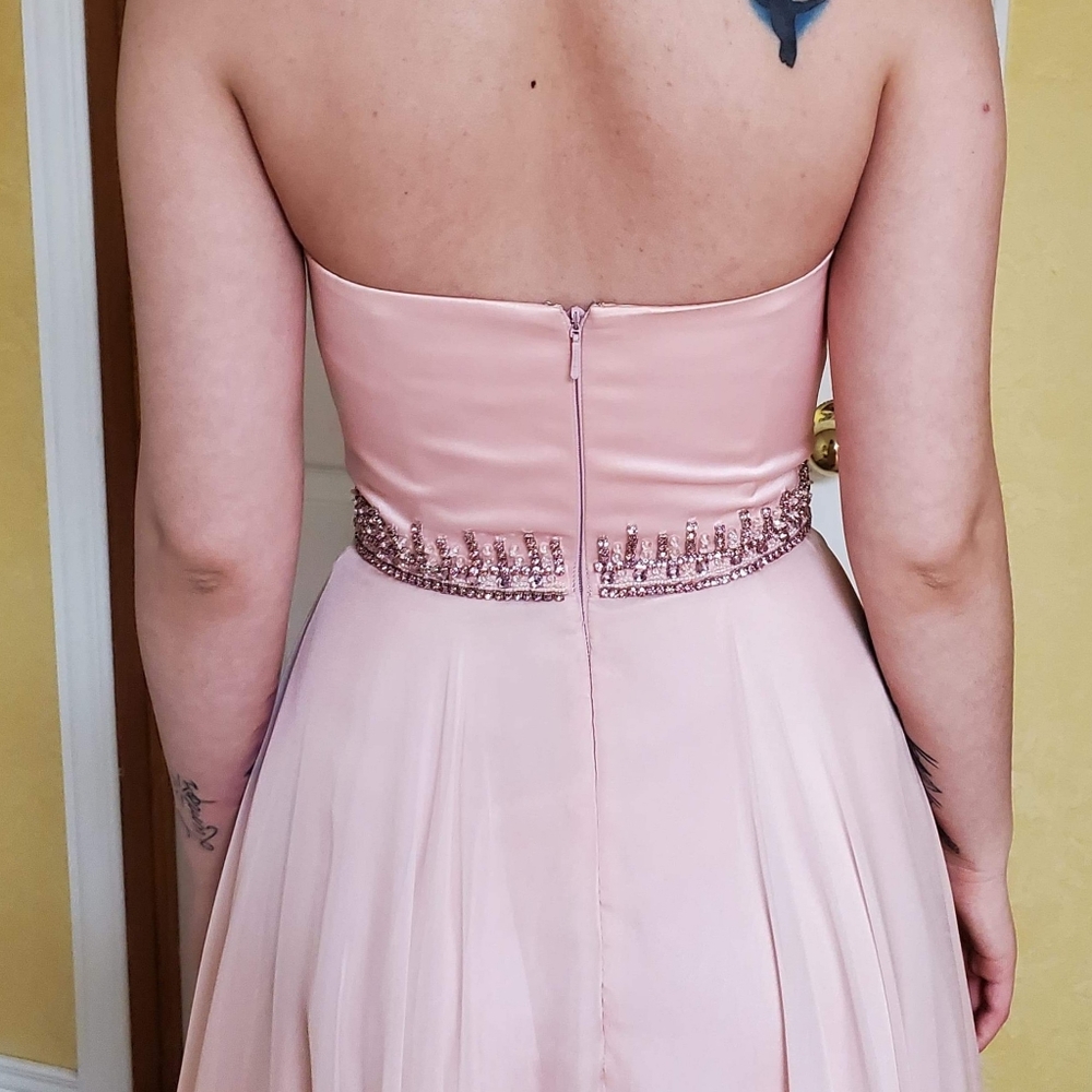 Beautiful Sherri Hill Prom Dress in Blush Pink - Picture 2 of 8